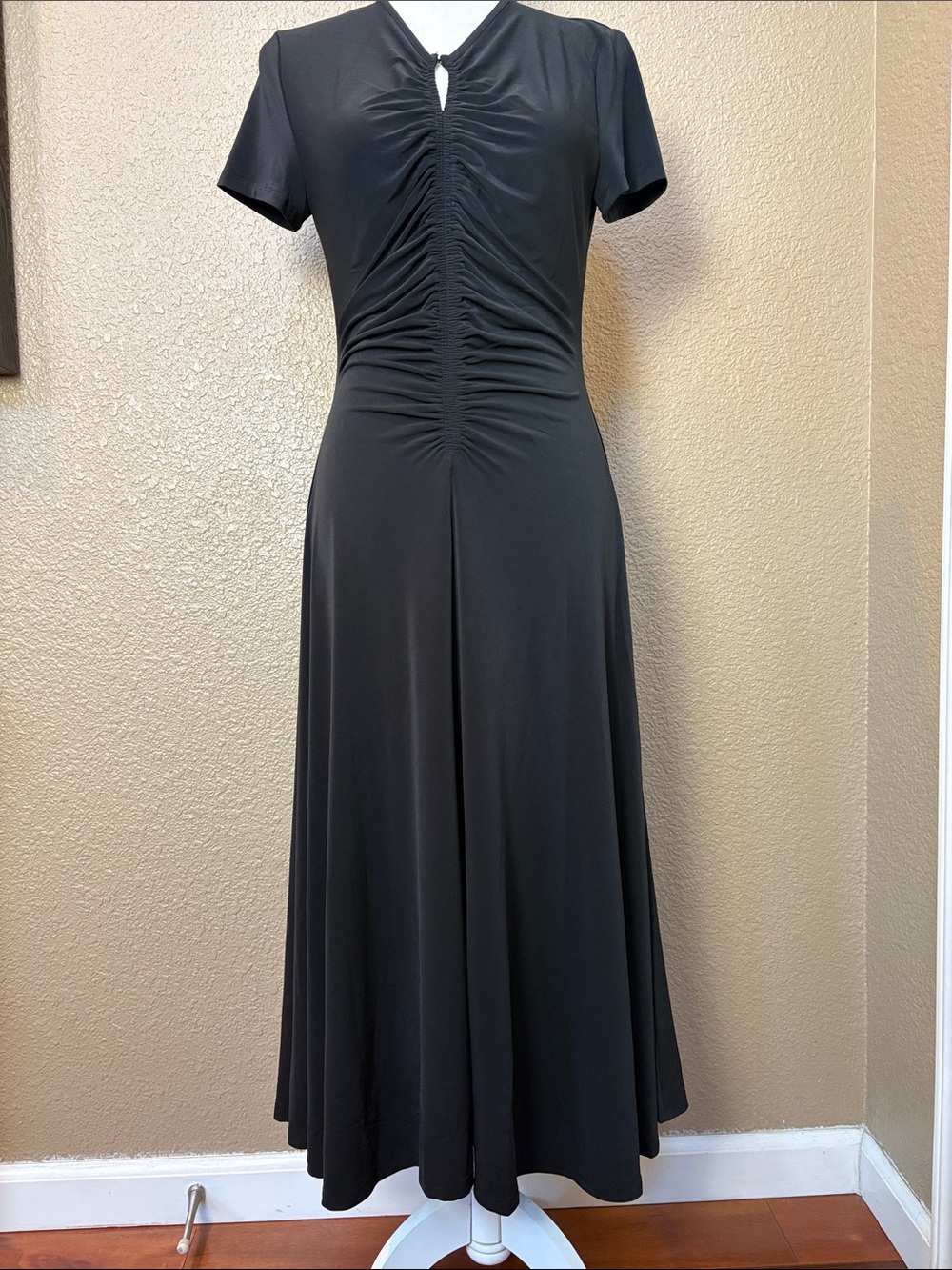 White House Black Market Black Ruched Short-Sleeve Maxi Dress